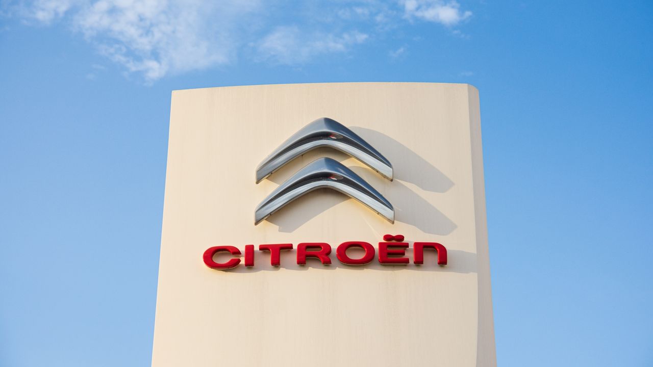 French car maker ends dispute with Swedish EV brand